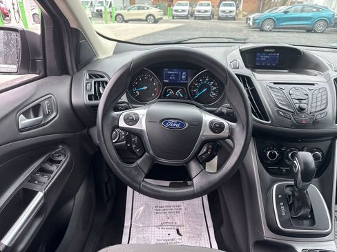 Used 2014 Ford Escape SE image 17