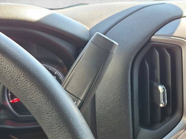Used 2022 Chevrolet Silverado 1500 Custom Trail Boss w/ LPO, Dark Essentials Package AWD/4WD image 11