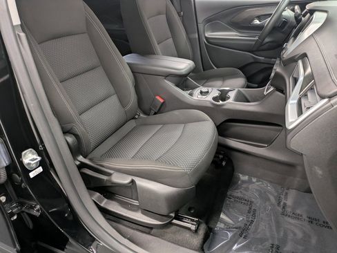 Used 2023 GMC Terrain SLE w/ Driver Convenience Package image 28