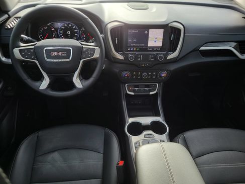 Used 2024 GMC Terrain Denali w/ Denali Premium Package AWD/4WD image 16