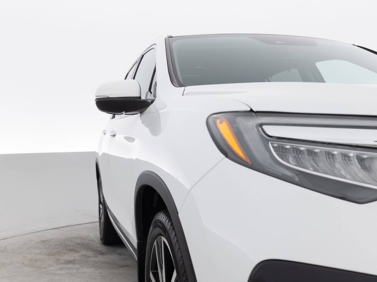 Used 2021 Honda Pilot Touring image 11