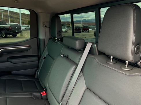 Used 2024 GMC Sierra 1500 SLT w/ SLT Convenience Package AWD/4WD image 21