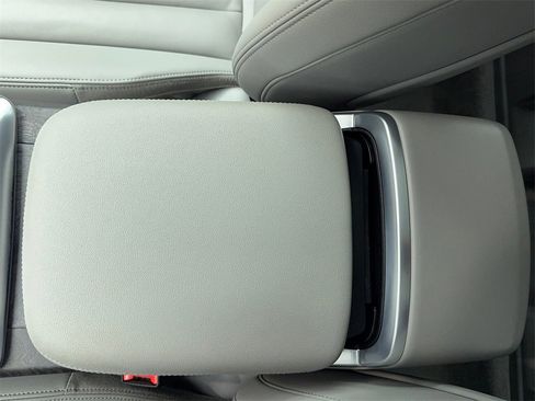 Used 2022 Audi Q7 3.0T Premium image 37