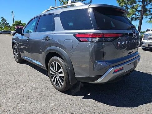 Certified 2024 Nissan Pathfinder Platinum w/ Cargo Package AWD/4WD image 14