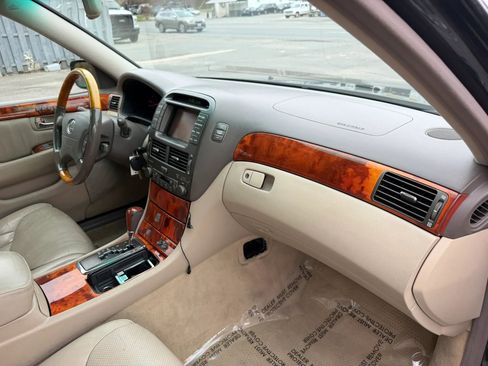 Used 2003 Lexus LS 430 image 17