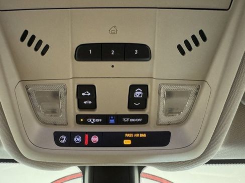 Used 2019 GMC Terrain SLT w/ Preferred Package image 29