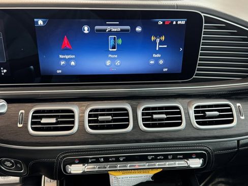 New 2026 Mercedes-Benz Maybach GLS 600 4MATIC image 15