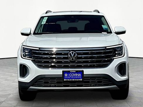 New 2026 Volkswagen Atlas SE FWD image 2
