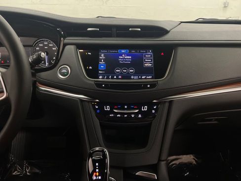 Used 2025 Cadillac XT5 Premium Luxury FWD image 20