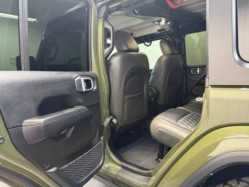 Used 2021 Jeep Wrangler Unlimited Sahara w/ Uconnect 4C Nav & Sound Group AWD/4WD image 27