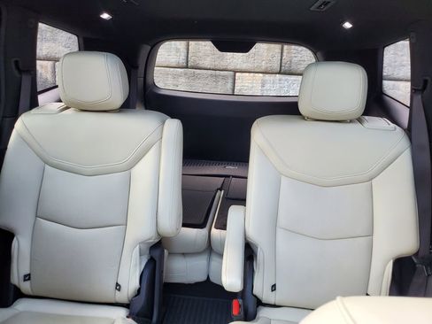 Used 2021 Cadillac XT6 Sport image 38