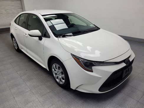 Used 2020 Toyota Corolla LE FWD image 13