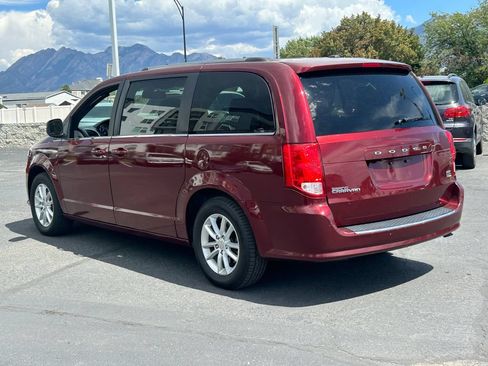 Used 2019 Dodge Grand Caravan SXT FWD image 7