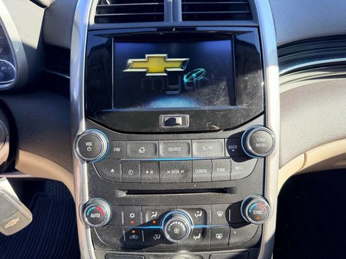 Used 2015 Chevrolet Malibu LT FWD image 20