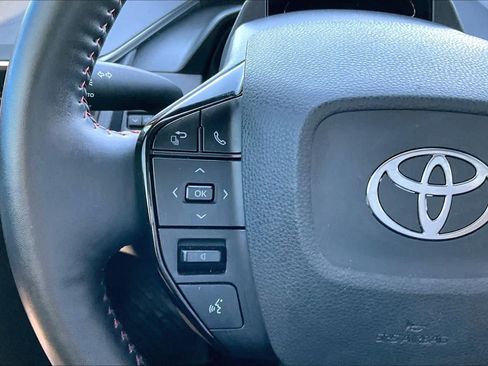 Used 2023 Toyota Prius Prime Premium FWD image 23