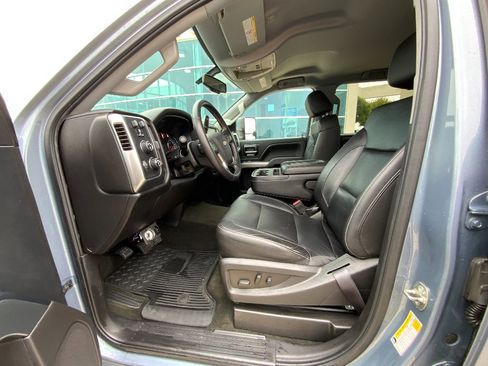 Used 2016 Chevrolet Silverado 2500 LT w/ LT Convenience Package image 10