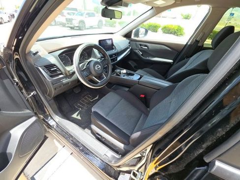 Used 2023 Nissan Rogue SV FWD image 12