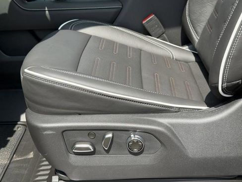 New 2026 GMC Sierra 1500 AT4X image 21