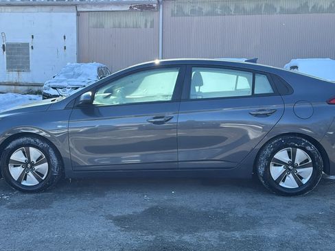 Used 2018 Hyundai Ioniq Blue image 6