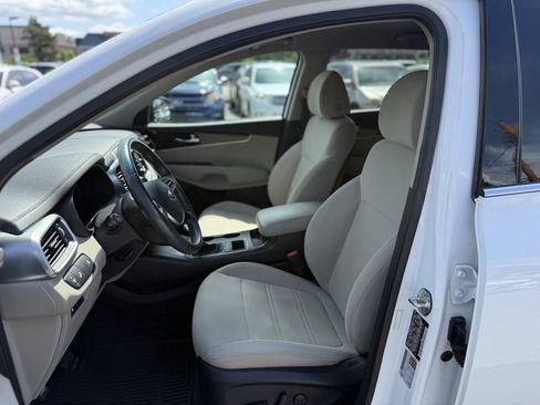 Used 2020 Kia Sorento S AWD/4WD image 6