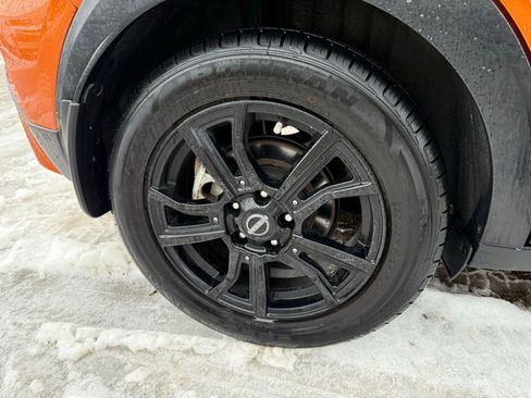 Used 2023 Nissan Kicks SV image 9