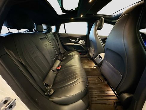 Used 2022 Mercedes-Benz EQS 580 4MATIC Sedan image 29