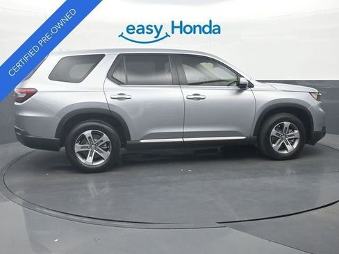 Certified 2025 Honda Pilot EX-L image 8