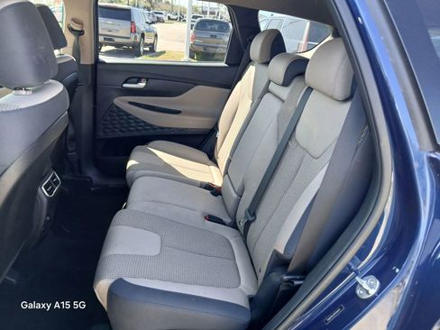 Used 2023 Hyundai Santa Fe SE FWD image 12