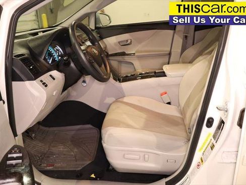Used 2015 Toyota Venza LE FWD image 22