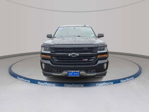 Used 2018 Chevrolet Silverado 1500 LT w/ All Star Edition image 2
