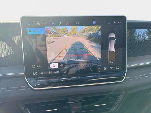 New 2025 Volkswagen Tiguan SE image 19