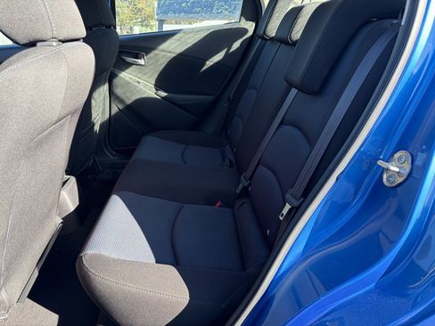 Used 2017 Toyota Yaris iA image 12