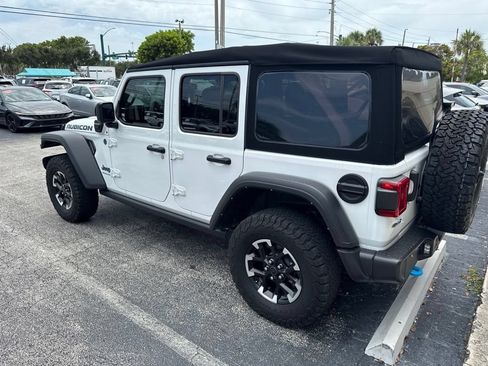 Used 2024 Jeep Wrangler Unlimited Rubicon 4xe AWD/4WD image 33