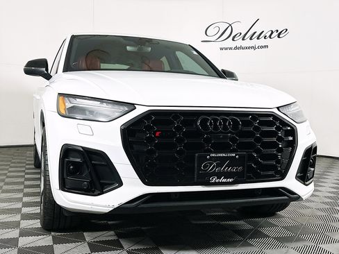 Used 2023 Audi SQ5 Prestige w/ Prestige Package image 30