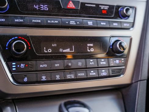 Used 2016 Hyundai Sonata Limited w/ Option Group 02 image 20