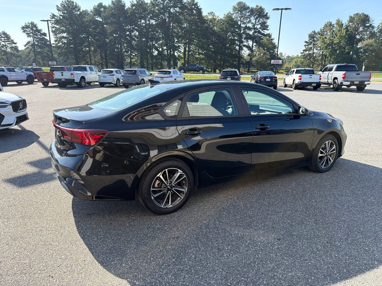 Used 2024 Kia Forte LXS FWD image 10