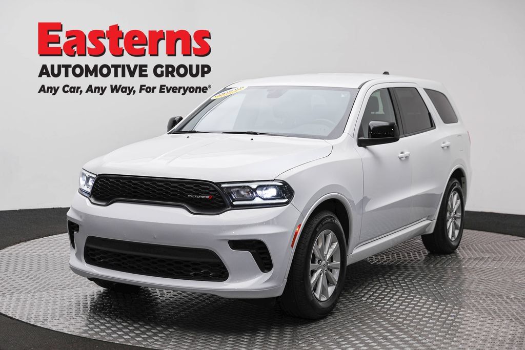Used 2025 Dodge Durango GT RWD image 1