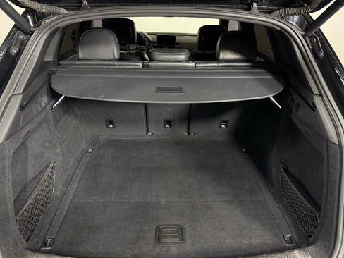 Used 2018 Audi SQ5 Premium Plus w/ Navigation Package image 17