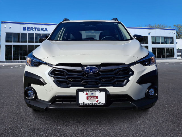 Used 2025 Subaru Crosstrek 2.5i Premium AWD/4WD image 2