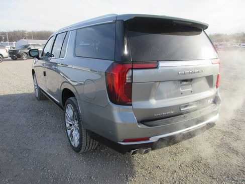 New 2026 GMC Yukon XL Denali w/ Denali Reserve Package image 7