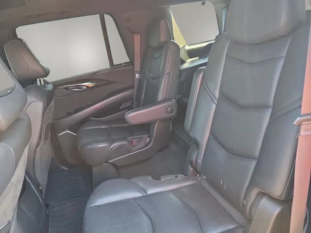 Used 2019 Cadillac Escalade Platinum AWD/4WD image 40