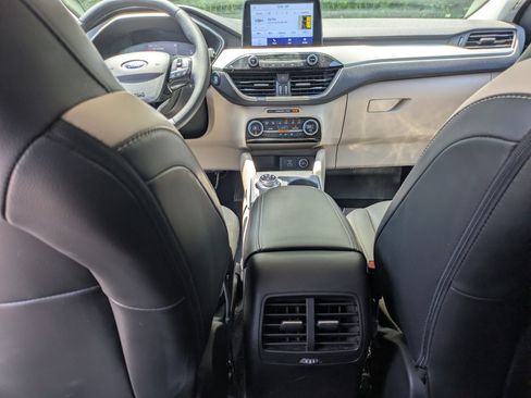 Certified 2021 Ford Escape SEL AWD/4WD image 27