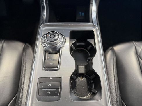 Certified 2024 Ford Edge Titanium image 30