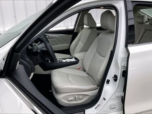 Certified 2023 INFINITI Q50 Luxe w/ Cargo Package AWD/4WD image 8
