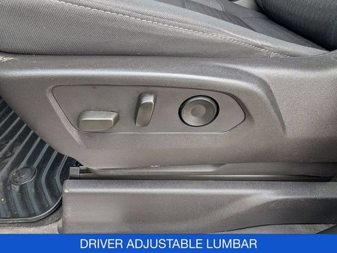 Used 2023 Chevrolet Silverado 1500 LT AWD/4WD image 14