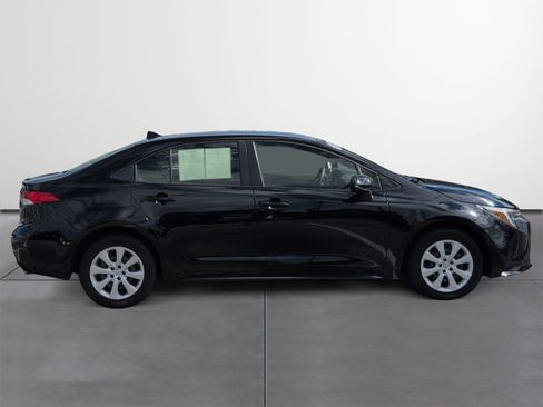 Used 2024 Toyota Corolla LE FWD image 6