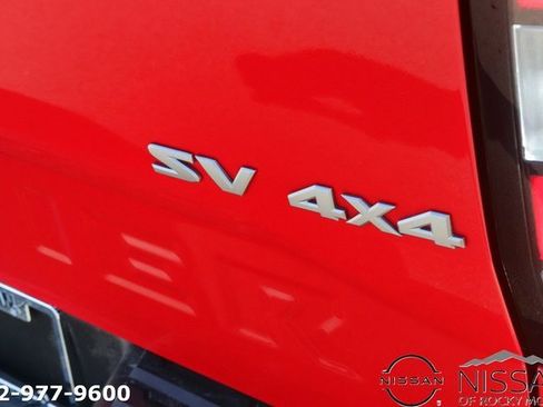 Used 2024 Nissan Frontier SV w/ SV Convenience Package image 8
