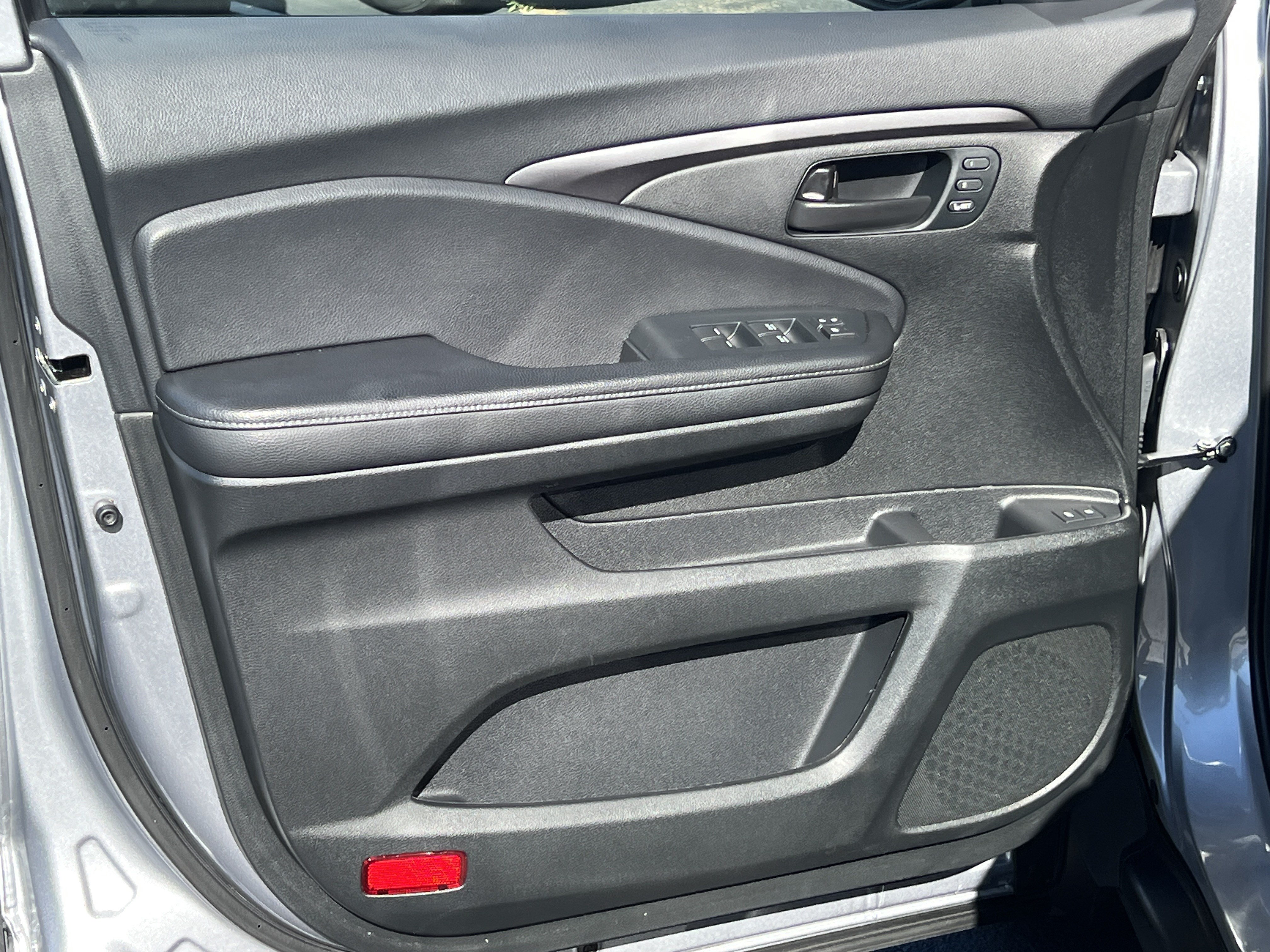 Used 2023 Honda Passport EX-L image 13