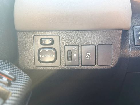 Used 2015 Toyota RAV4 XLE image 29