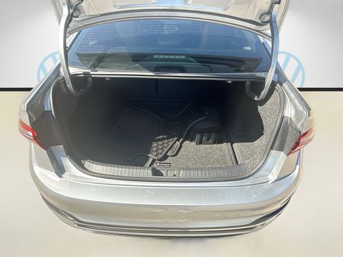 Used 2024 Volkswagen Jetta SEL FWD image 26